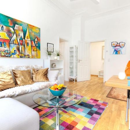 Altbaucharme In Der Stadtmitte Apartment Карлсруе Екстериор снимка